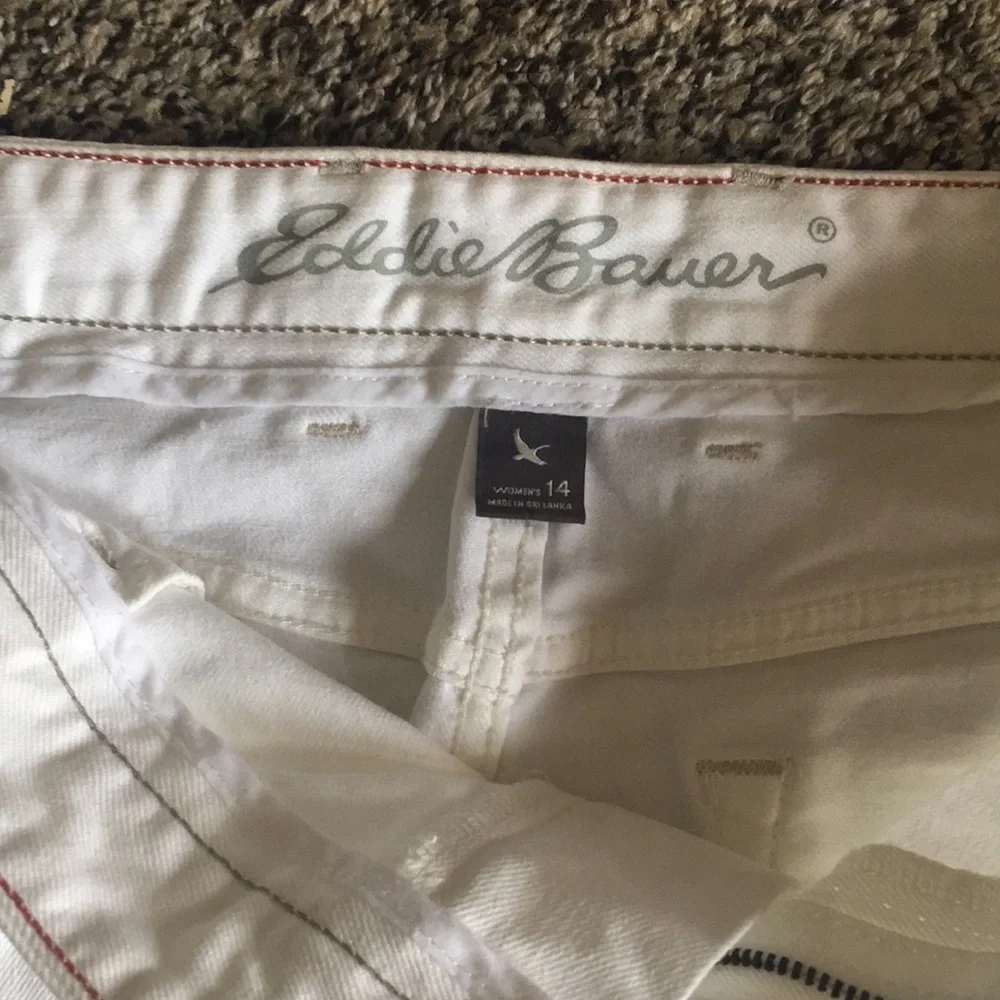 Eddie Bauer Mini White Skirt Size 14. - Picture 2 of 7
